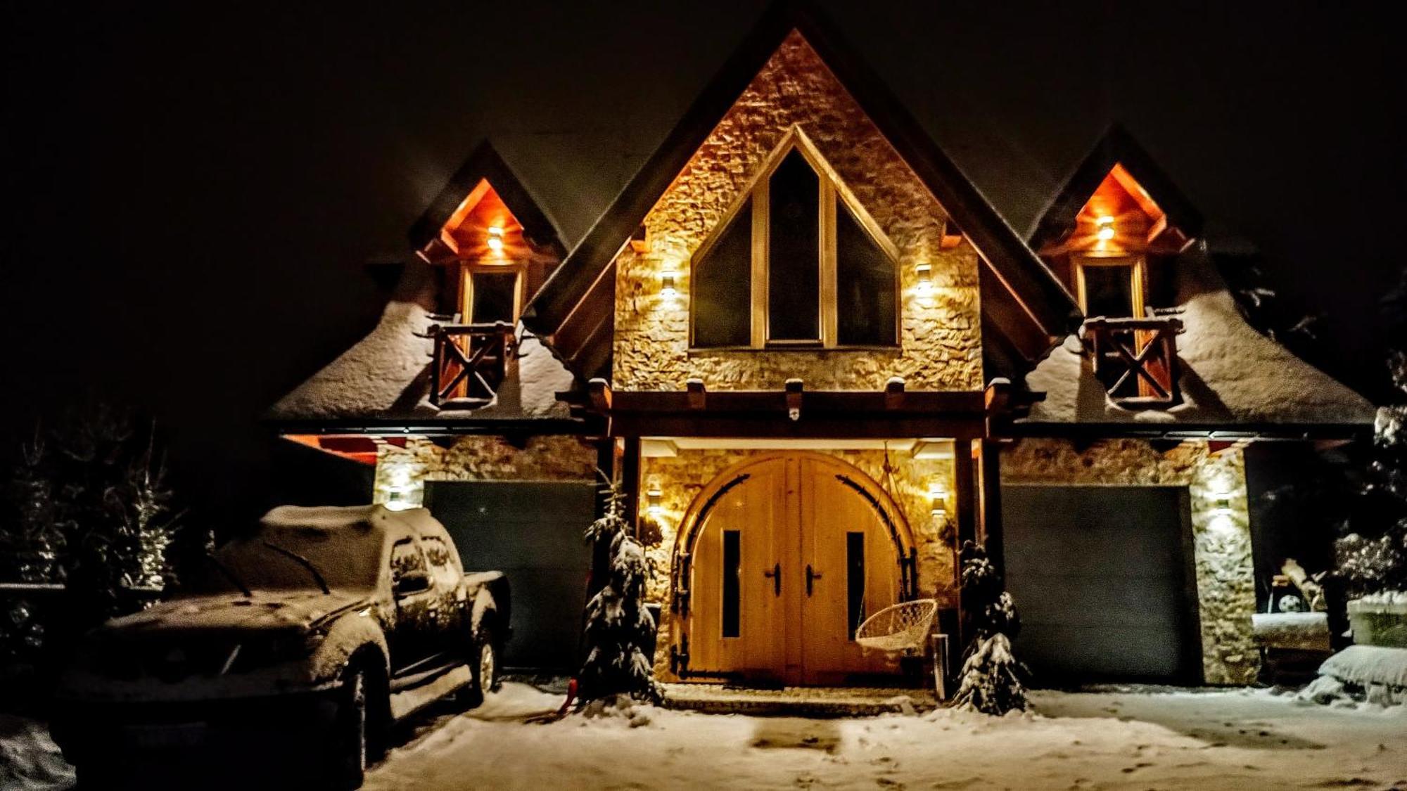 Lux Houses W Domku Tylko Dwa Apartamentyz Jacuzzi Zewnetrznym Groń Exteriör bild