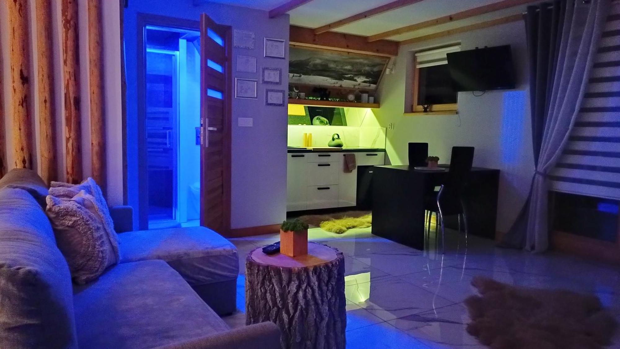Lux Houses W Domku Tylko Dwa Apartamentyz Jacuzzi Zewnetrznym Groń Exteriör bild