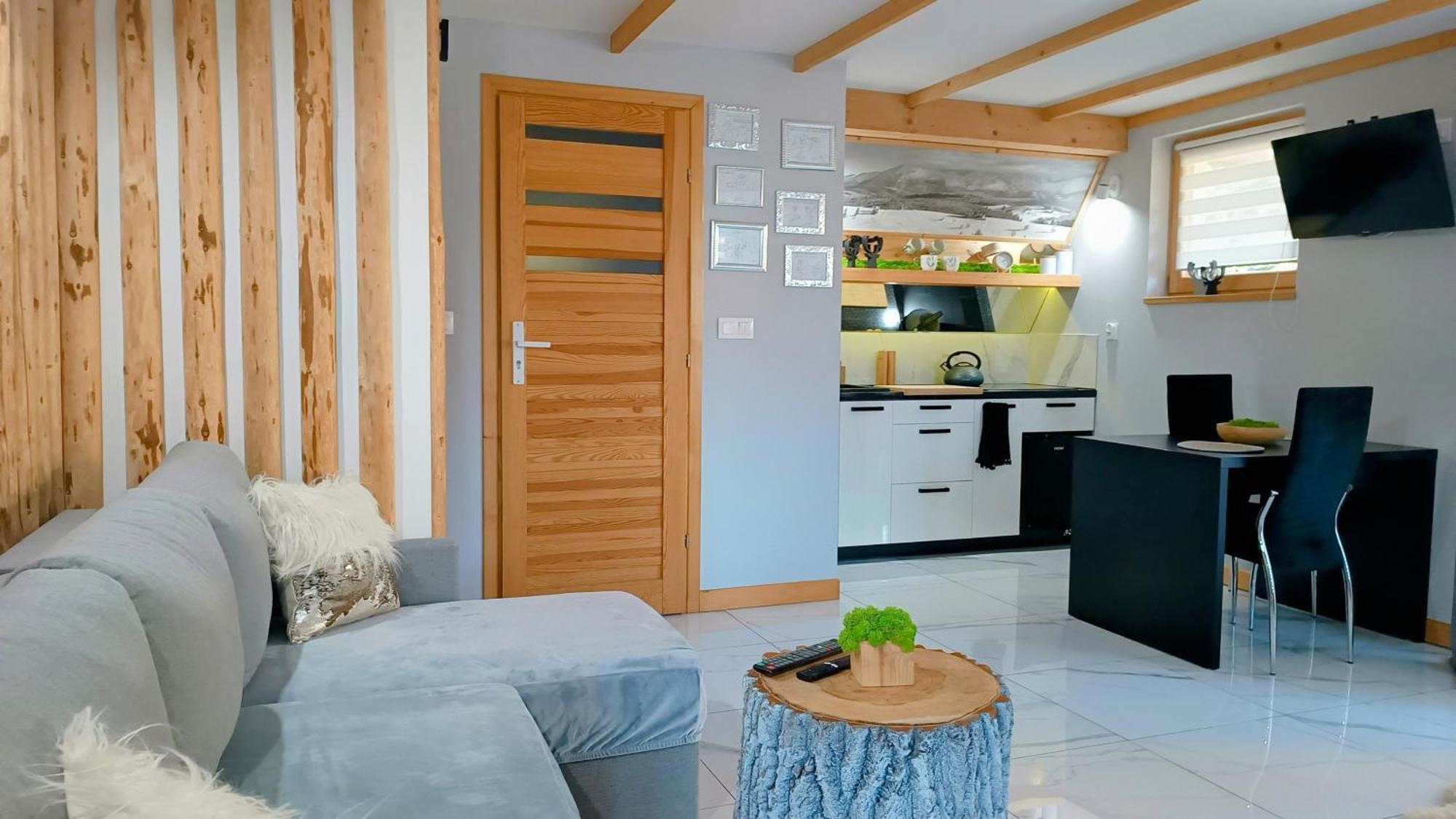 Lux Houses W Domku Tylko Dwa Apartamentyz Jacuzzi Zewnetrznym Groń Exteriör bild